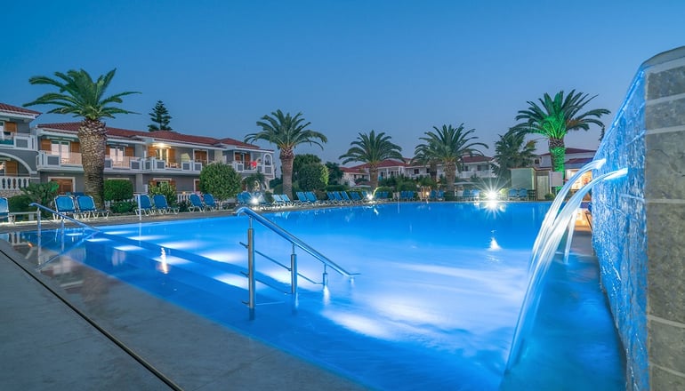 4* Golden Sun Hotel