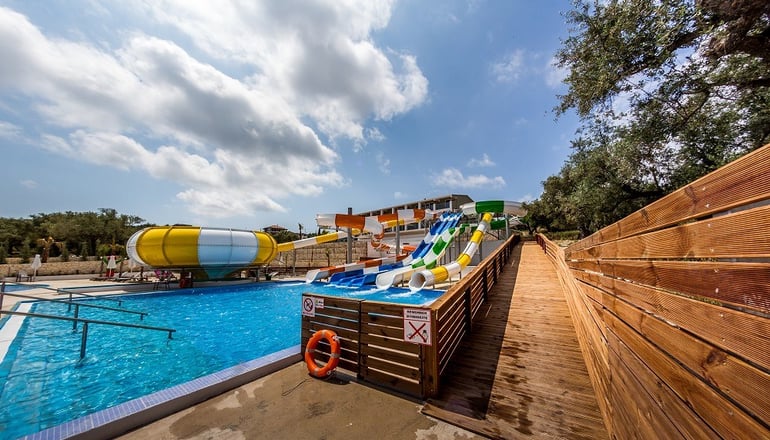 4* Caretta Paradise Hotel & Waterpark