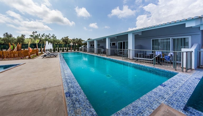 4* Caretta Paradise Hotel & Waterpark