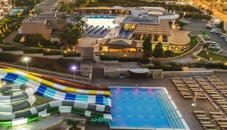 4* Grand Hotel Holiday Resort