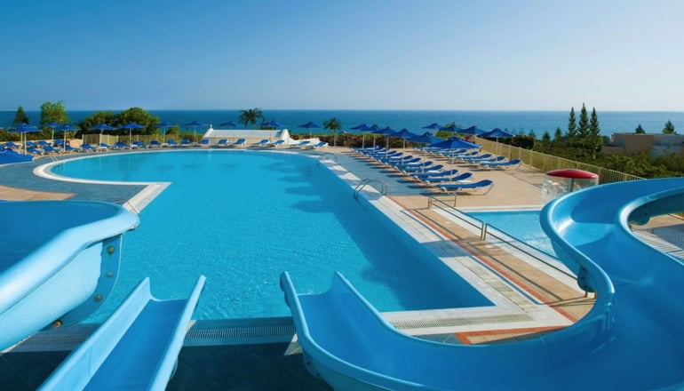 4* Grand Hotel Holiday Resort