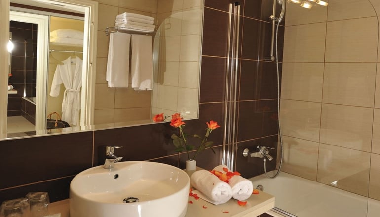 4* Grand Hotel Holiday Resort