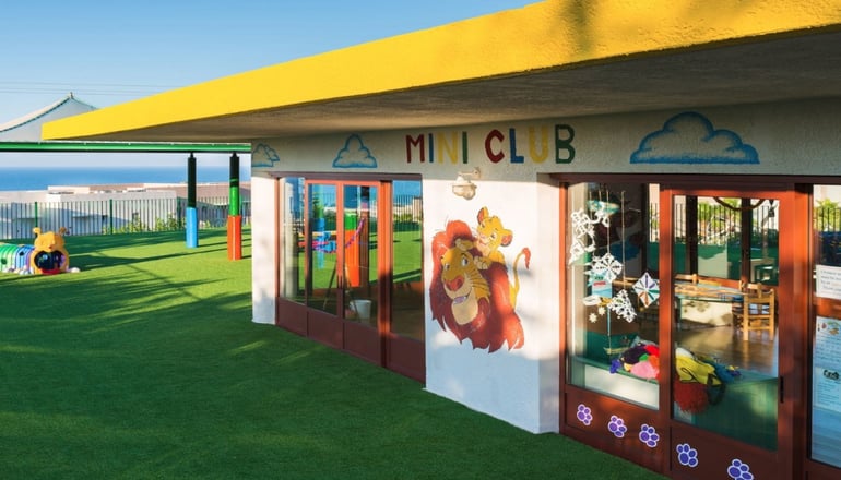 4* Grand Hotel Holiday Resort