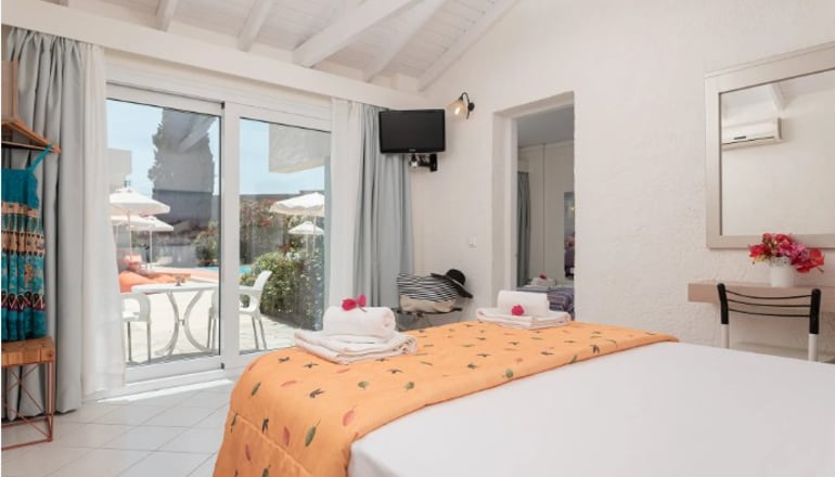 4* Hydrele Beach Hotel