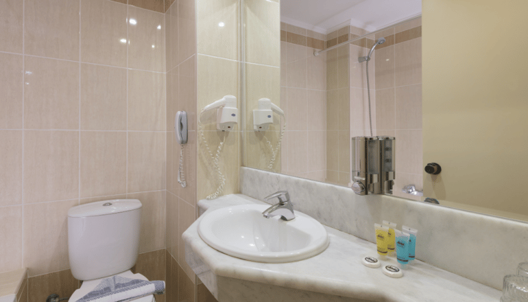 4* Island Resorts Marisol