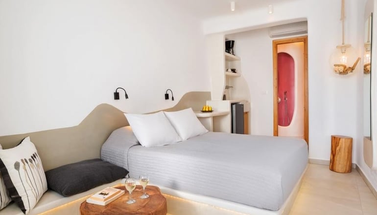 4* Kasimatis by La Perla