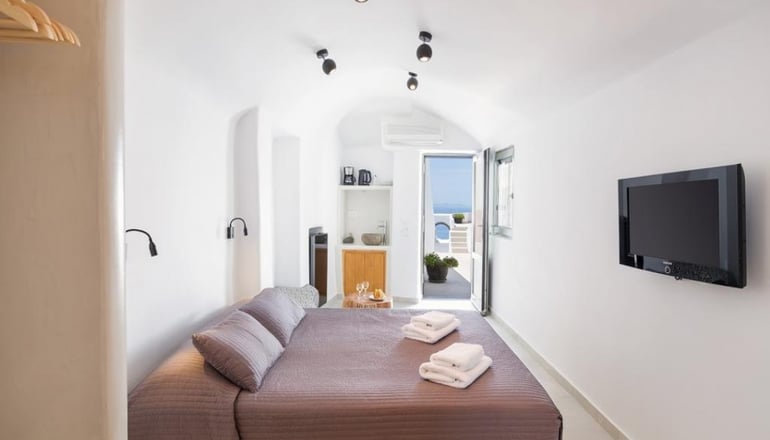 4* Kasimatis by La Perla