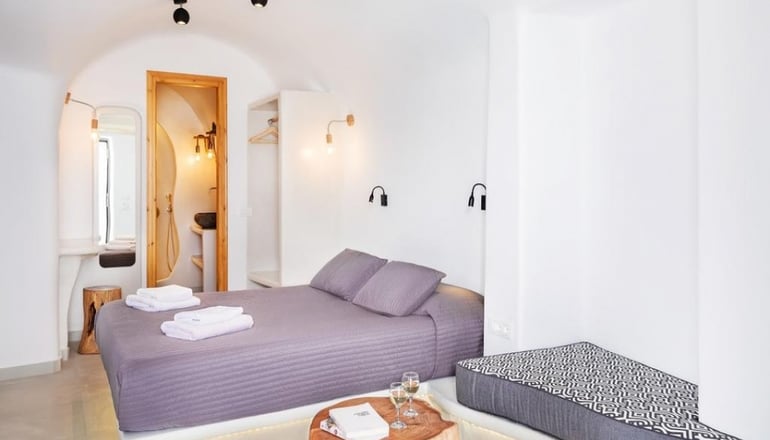 4* Kasimatis by La Perla