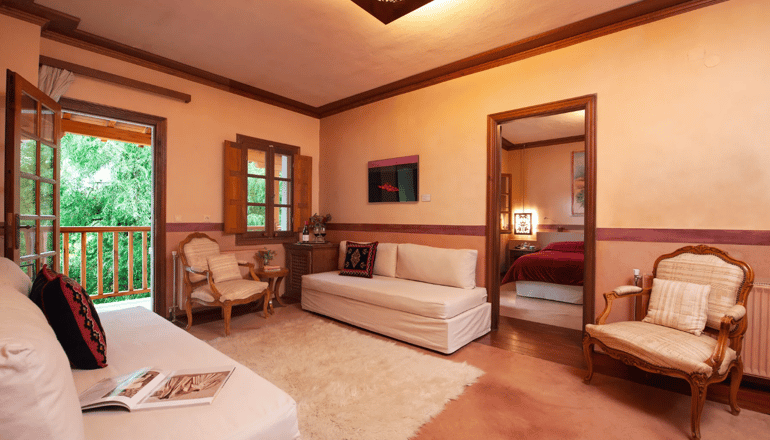 4* Katogi Averoff Hotel & Winery