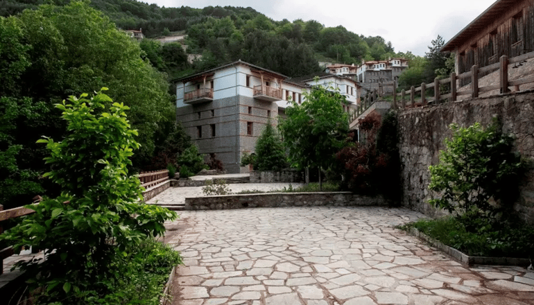 4* Katogi Averoff Hotel & Winery