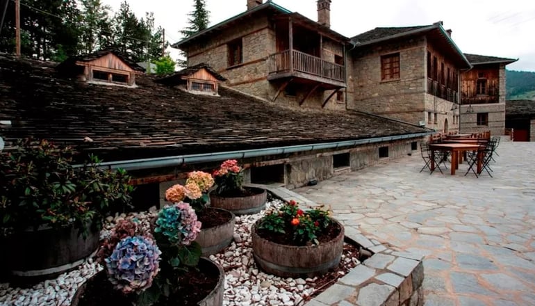 4* Katogi Averoff Hotel & Winery