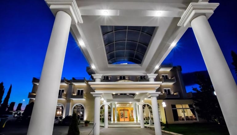 4* Kouros Hotel