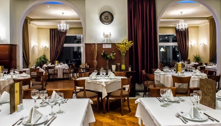 4* Kouros Hotel