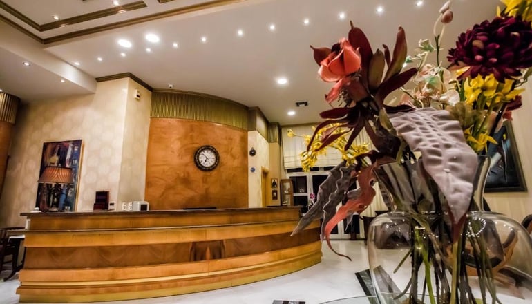 4* Kouros Hotel