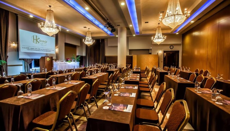 4* Kouros Hotel