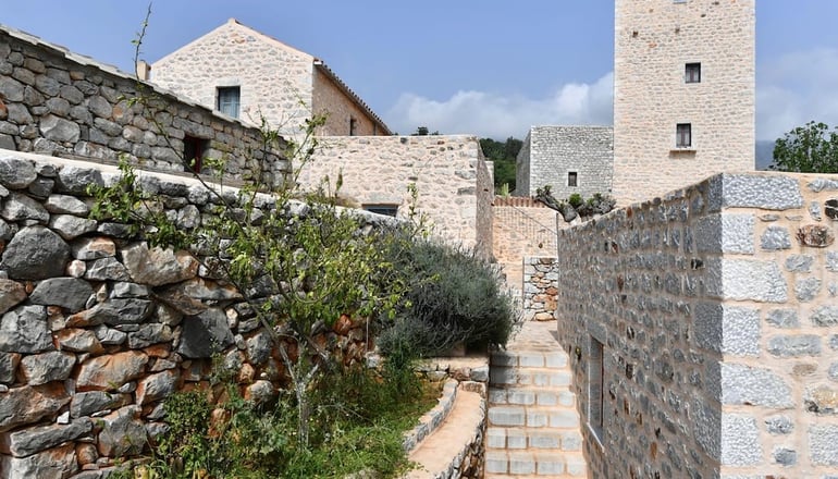 4* Lithos Stone Suites - Αρεόπολη, Μάνη