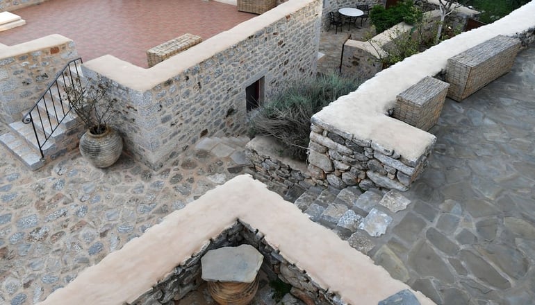 4* Lithos Stone Suites - Αρεόπολη, Μάνη