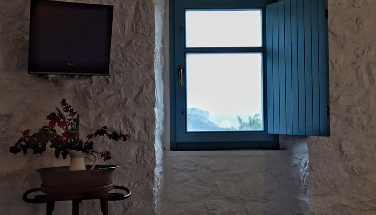 4* Lithos Stone Suites - Αρεόπολη, Μάνη