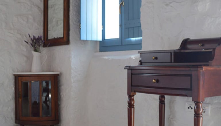 4* Lithos Stone Suites - Αρεόπολη, Μάνη