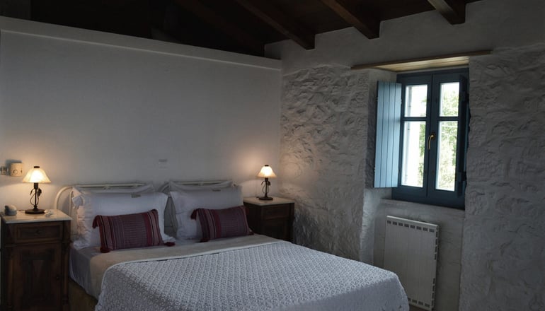4* Lithos Stone Suites - Αρεόπολη, Μάνη