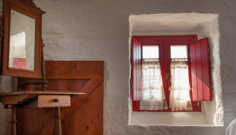 4* Lithos Stone Suites - Αρεόπολη, Μάνη