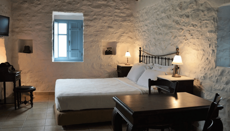 4* Lithos Stone Suites - Αρεόπολη, Μάνη