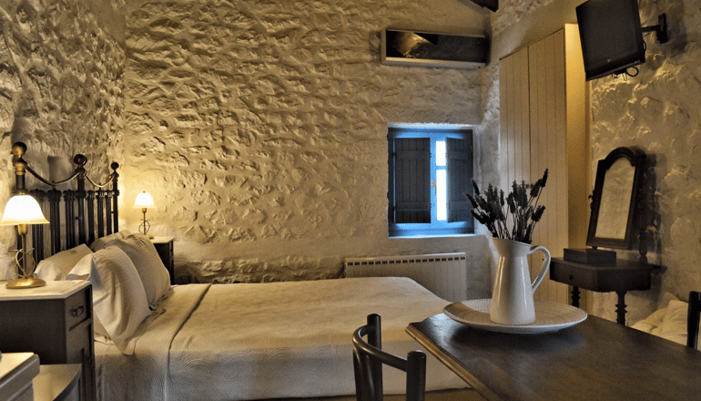 4* Lithos Stone Suites - Αρεόπολη, Μάνη