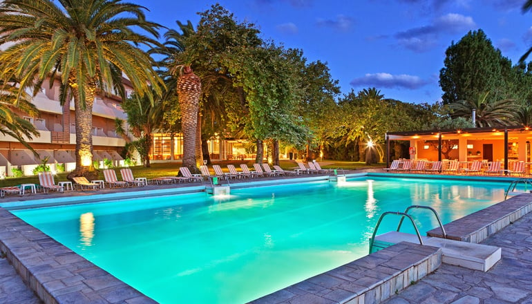 4* Long Beach Resort Hotel - Αίγιο