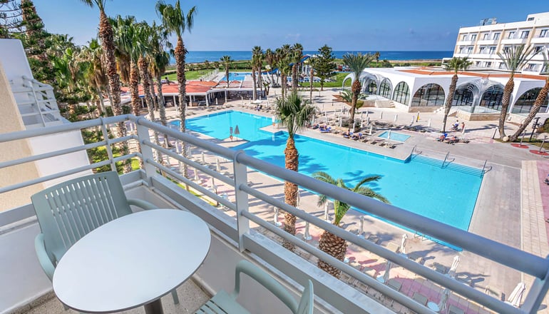 4* Louis Phaethon Beach