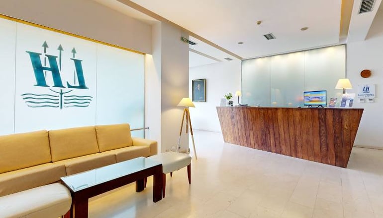 4* Lucy Hotel - Χαλκίδα