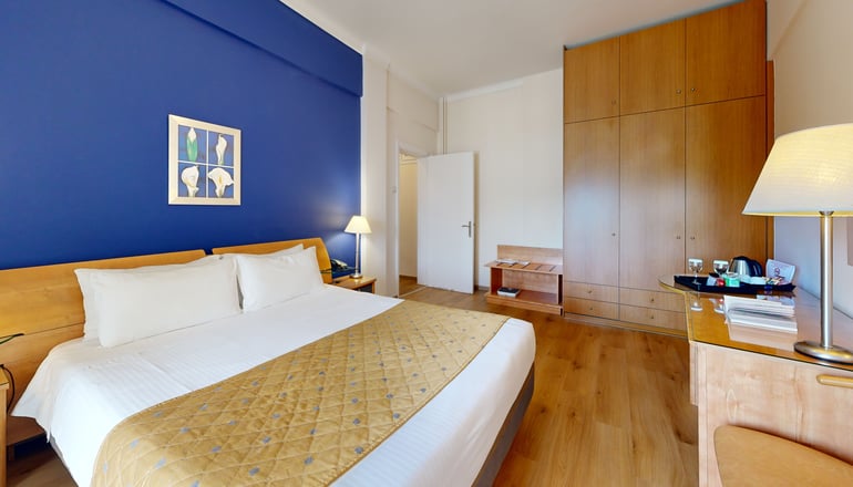 4* Lucy Hotel Chalkida