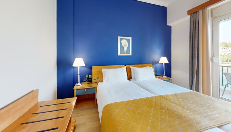 4* Lucy Hotel Chalkida