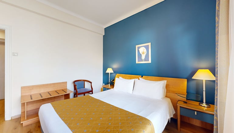 4* Lucy Hotel Chalkida