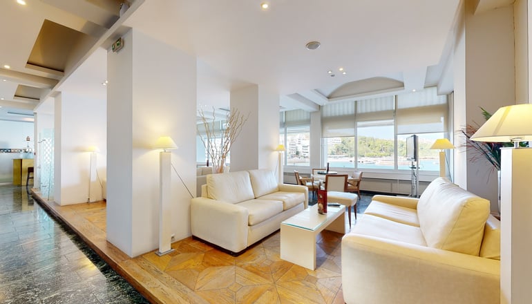 4* Lucy Hotel Chalkida