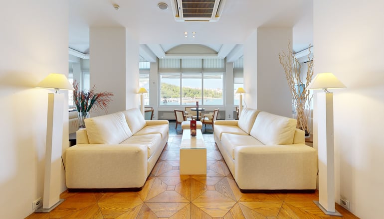 4* Lucy Hotel Chalkida