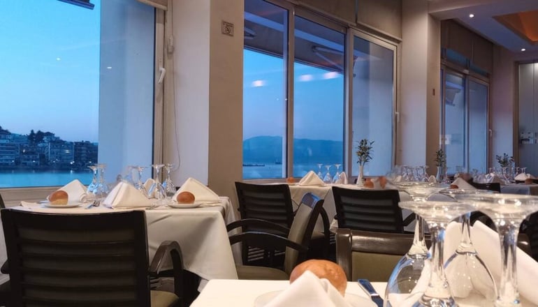 4* Lucy Hotel Chalkida