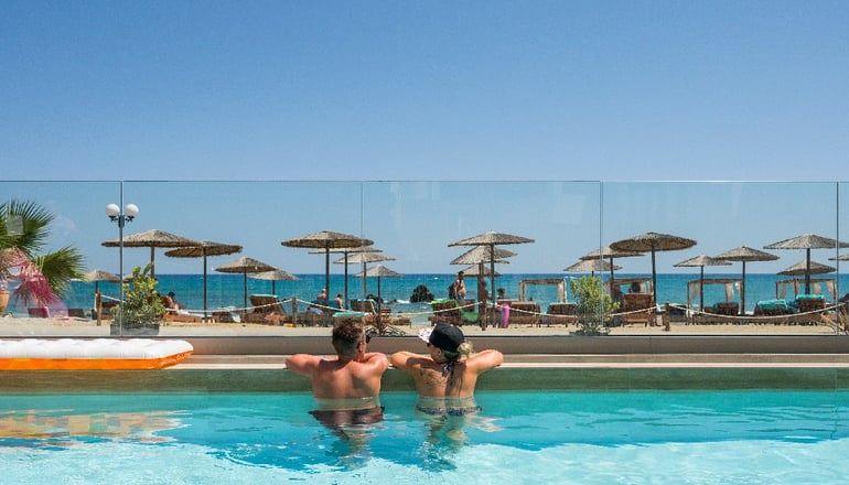 4* Mare Blue & Suites