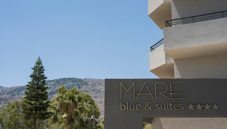 4* Mare Blue & Suites