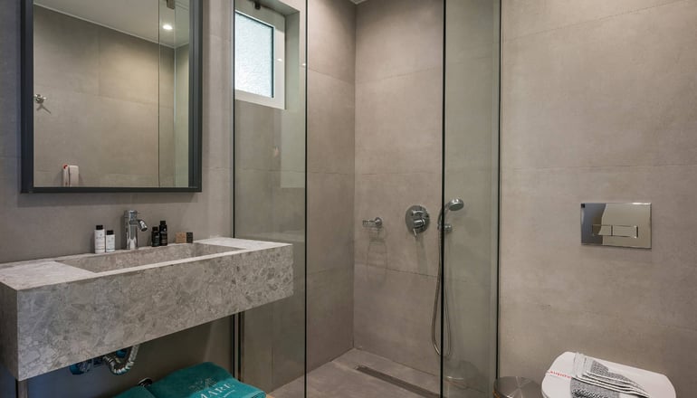 4* Mare Blue & Suites