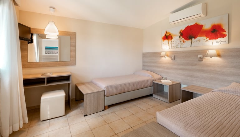4* Mitsis Messonghi - Μωραΐτικα, Κέρκυρα