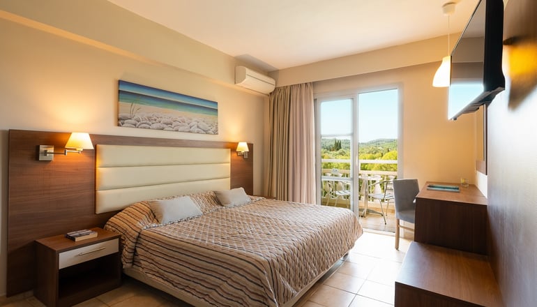 4* Mitsis Messonghi - Μωραΐτικα, Κέρκυρα