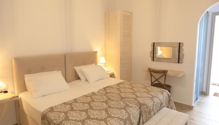 Theasis Luxury Suites