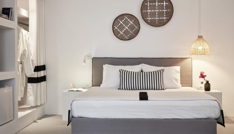 4* Mr. and Mrs. White Tinos Boutique Resort