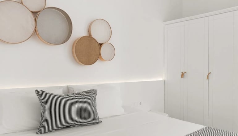 4* Mr & Mrs White Corfu