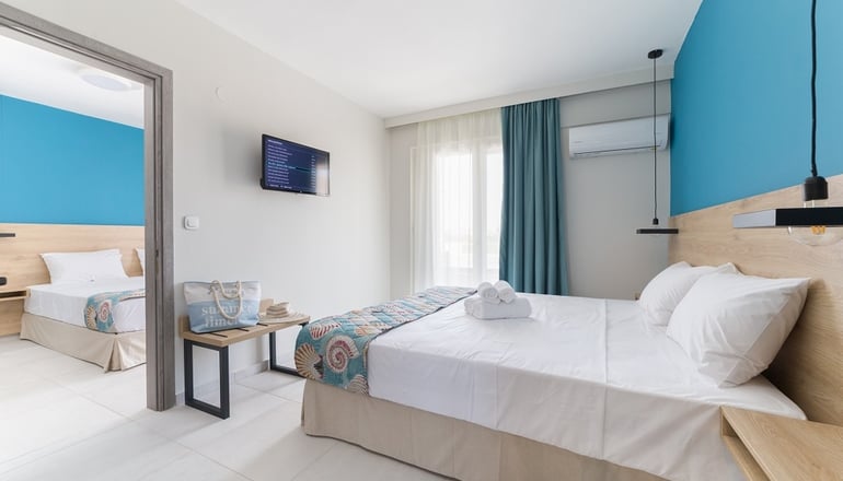 4* Mythic Summer Hotel