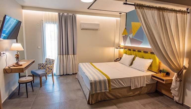 4* Mythic Summer Hotel
