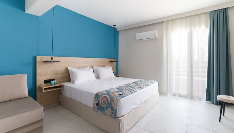 4* Mythic Summer Hotel