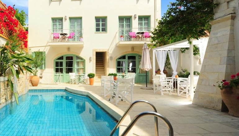 4* Mythos Suites Hotel