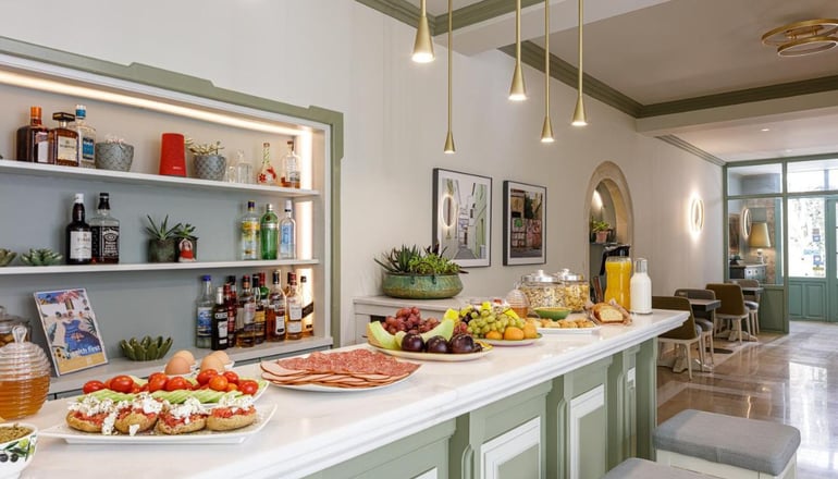 4* Mythos Suites Hotel