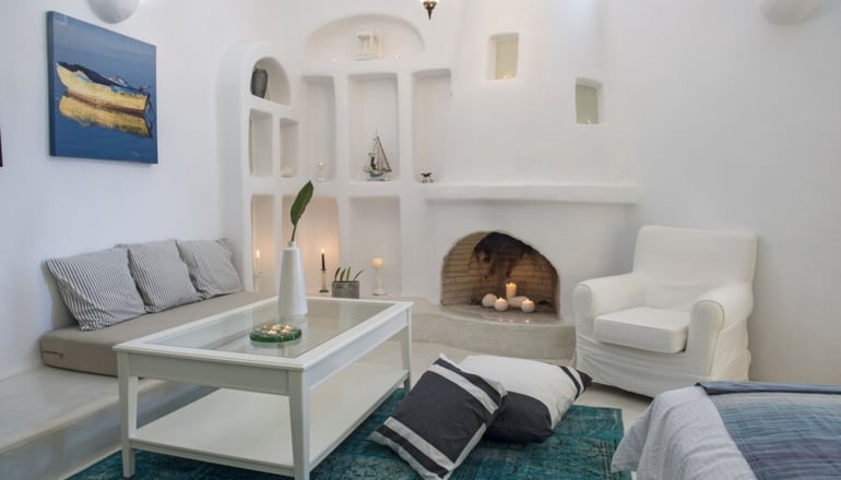 4* Naoussa Hills Boutique Resort